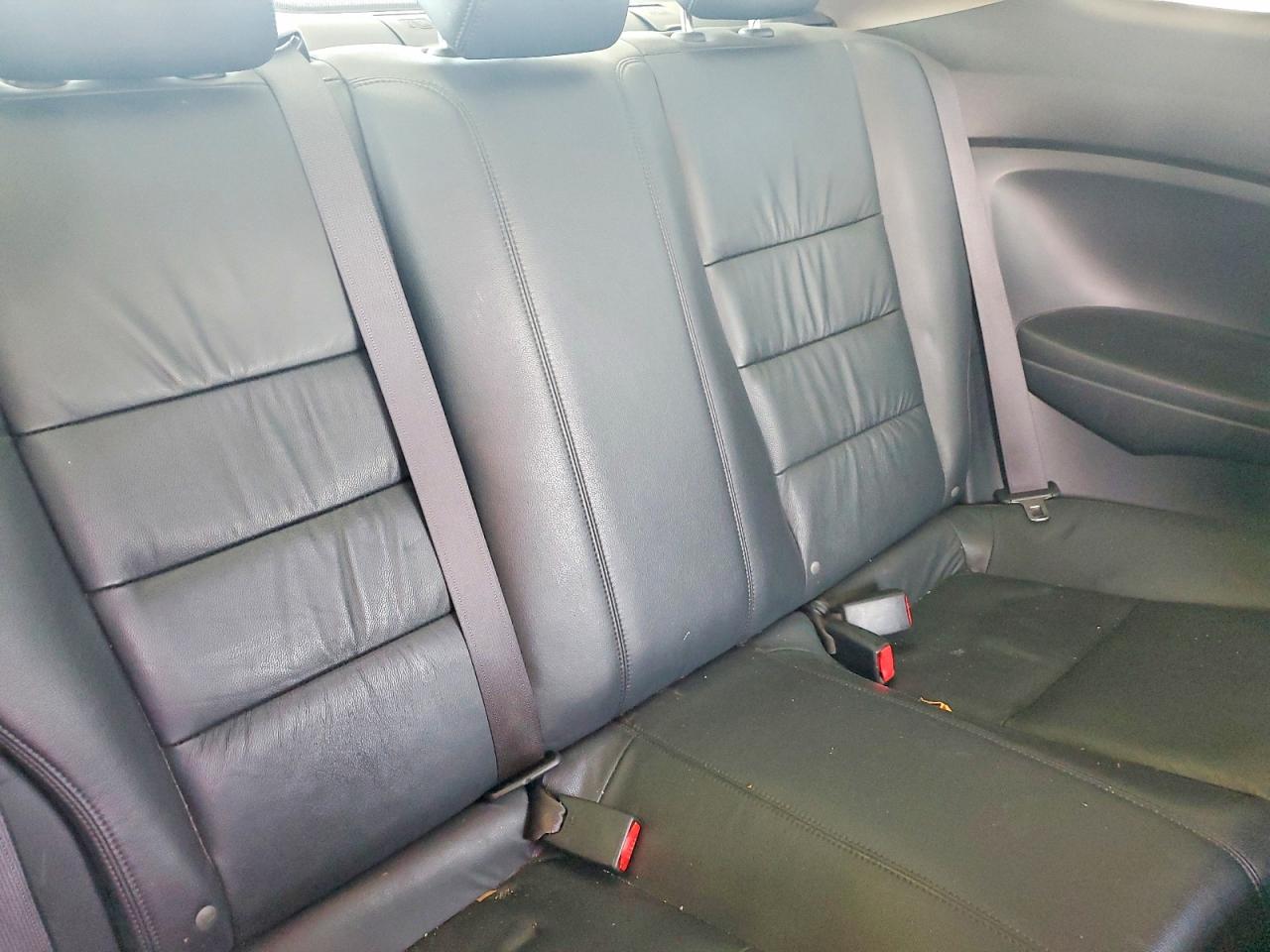 2010 HONDA ACCORD photo 28
