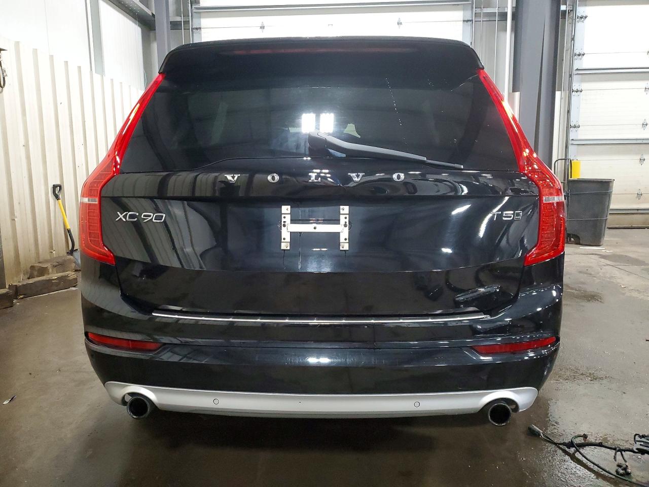 2018 VOLVO XC90 T5 photo 16