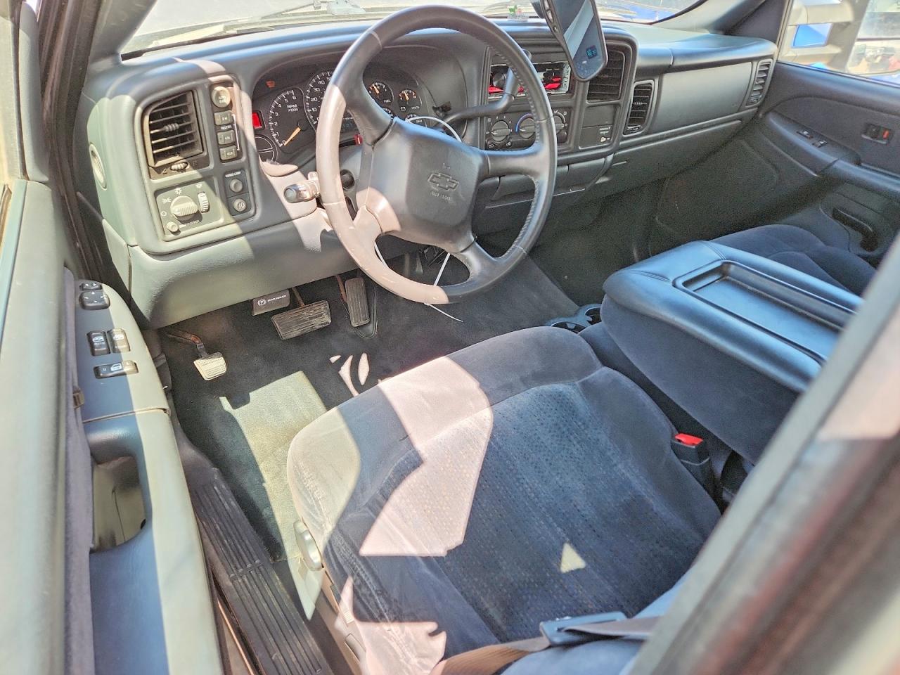 2002 CHEVROLET SILVERADO K1500 photo 15