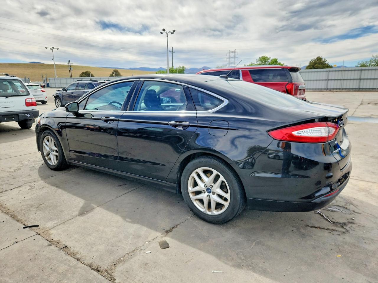 2015 FORD FUSION SE photo 2