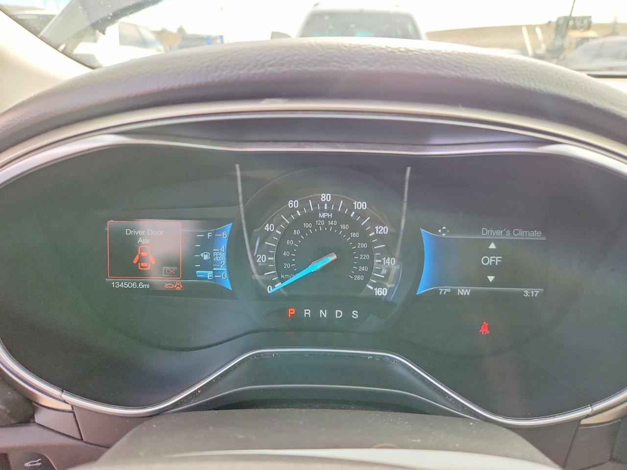 2015 FORD FUSION SE photo 9