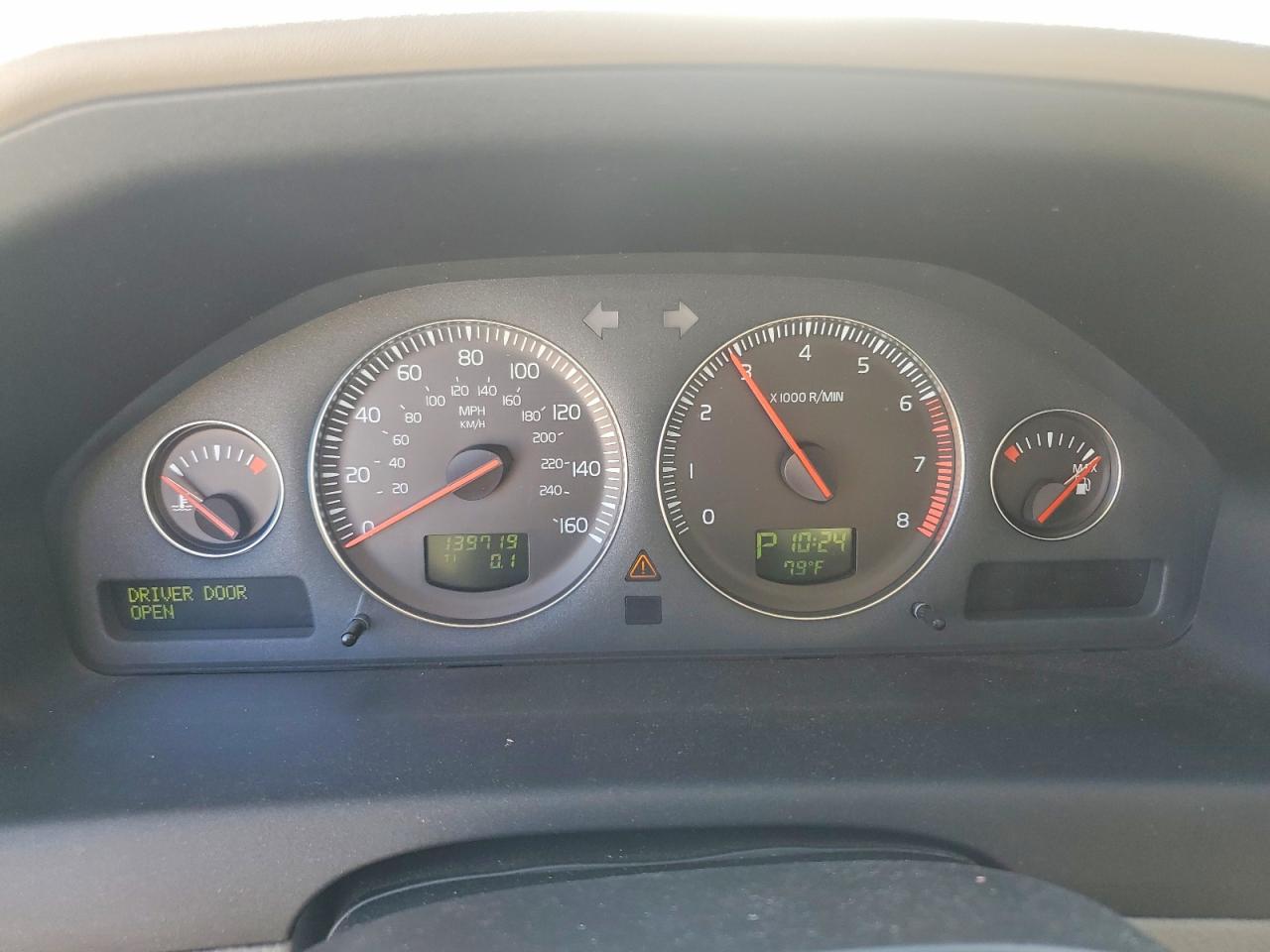 2005 VOLVO XC70 photo 17