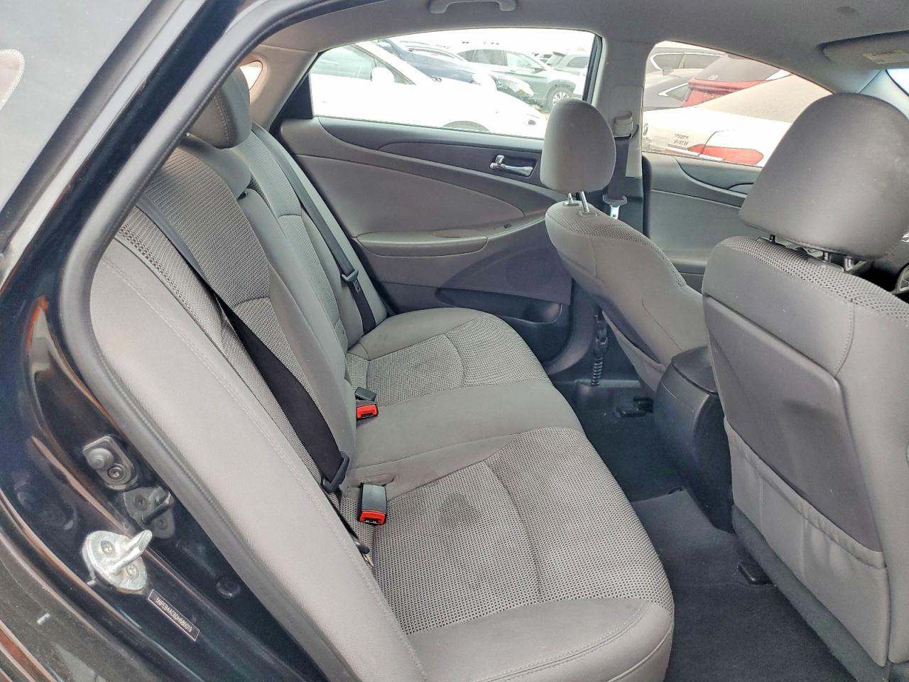 2013 HYUNDAI SONATA GLS photo 19