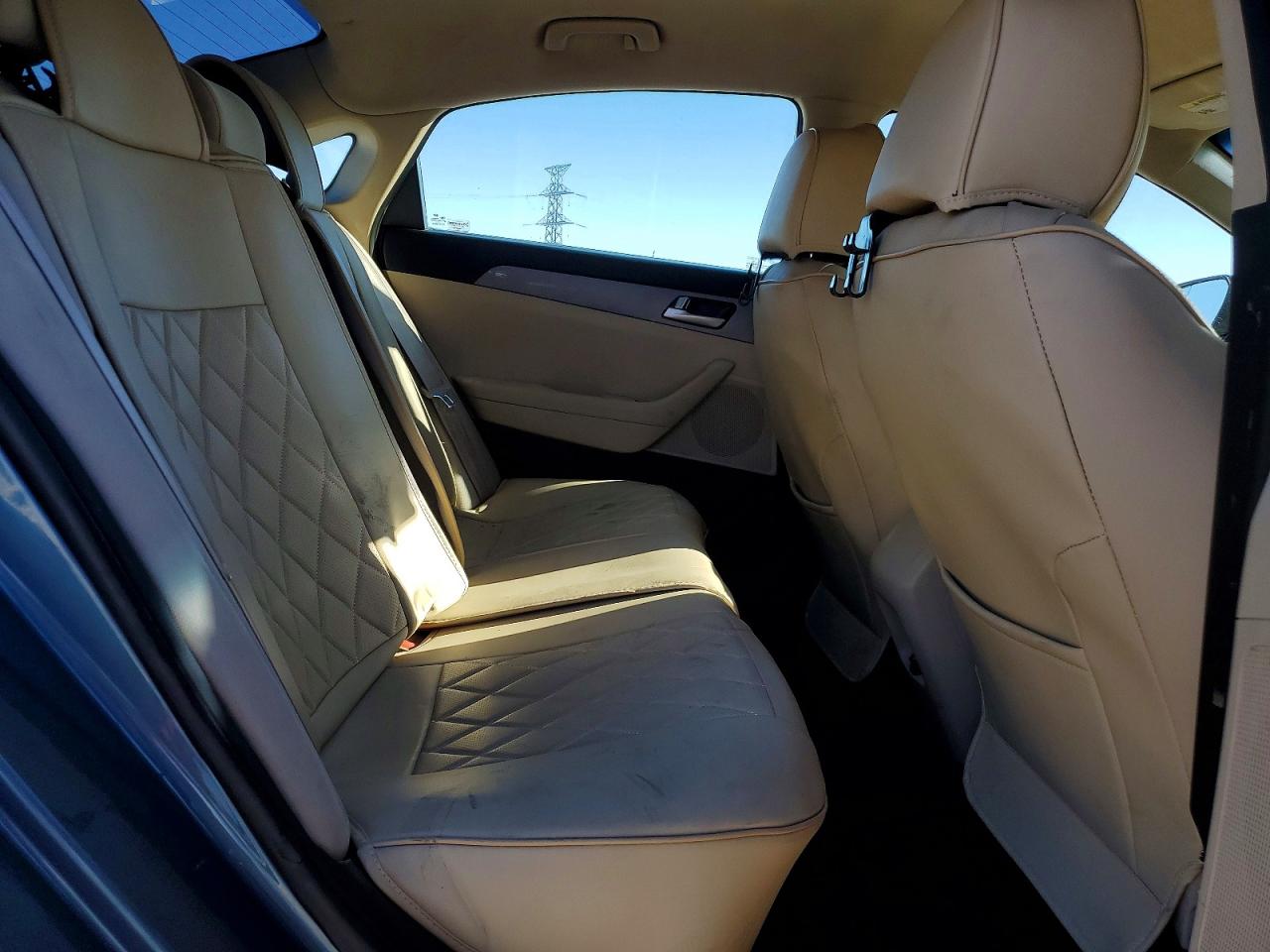 2015 HYUNDAI SONATA SE photo 19