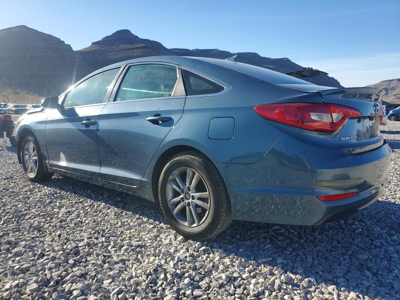 2015 HYUNDAI SONATA SE photo 3