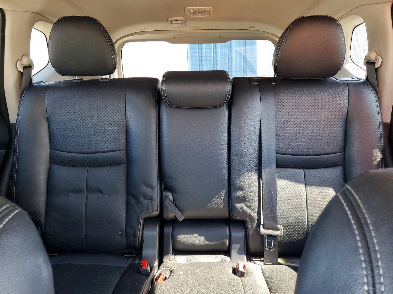 2019 NISSAN ROGUE S photo 19