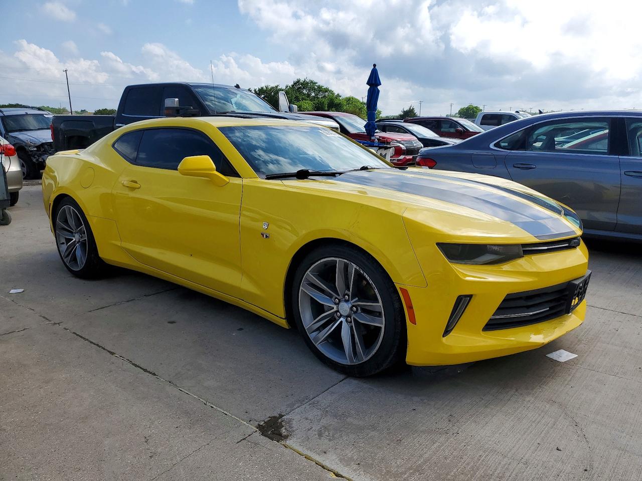 2017 CHEVROLET CAMARO LT photo 10
