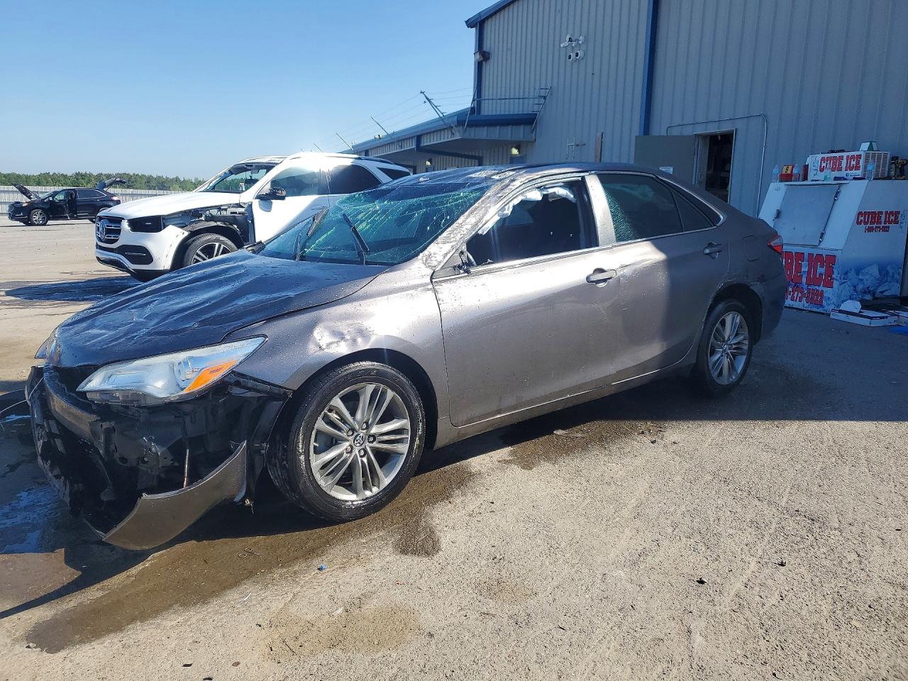 2016 TOYOTA CAMRY