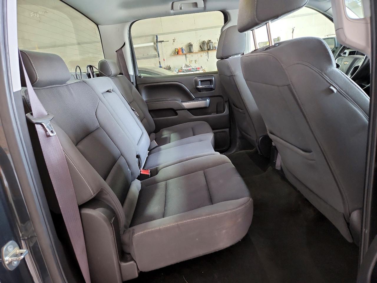 2017 CHEVROLET SILVERADO K1500 LT photo 19