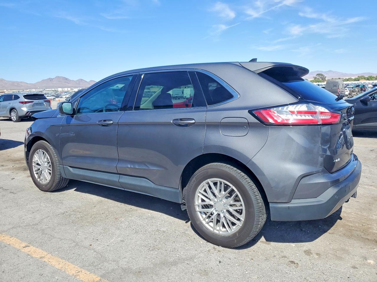 2021 FORD EDGE SEL photo 3