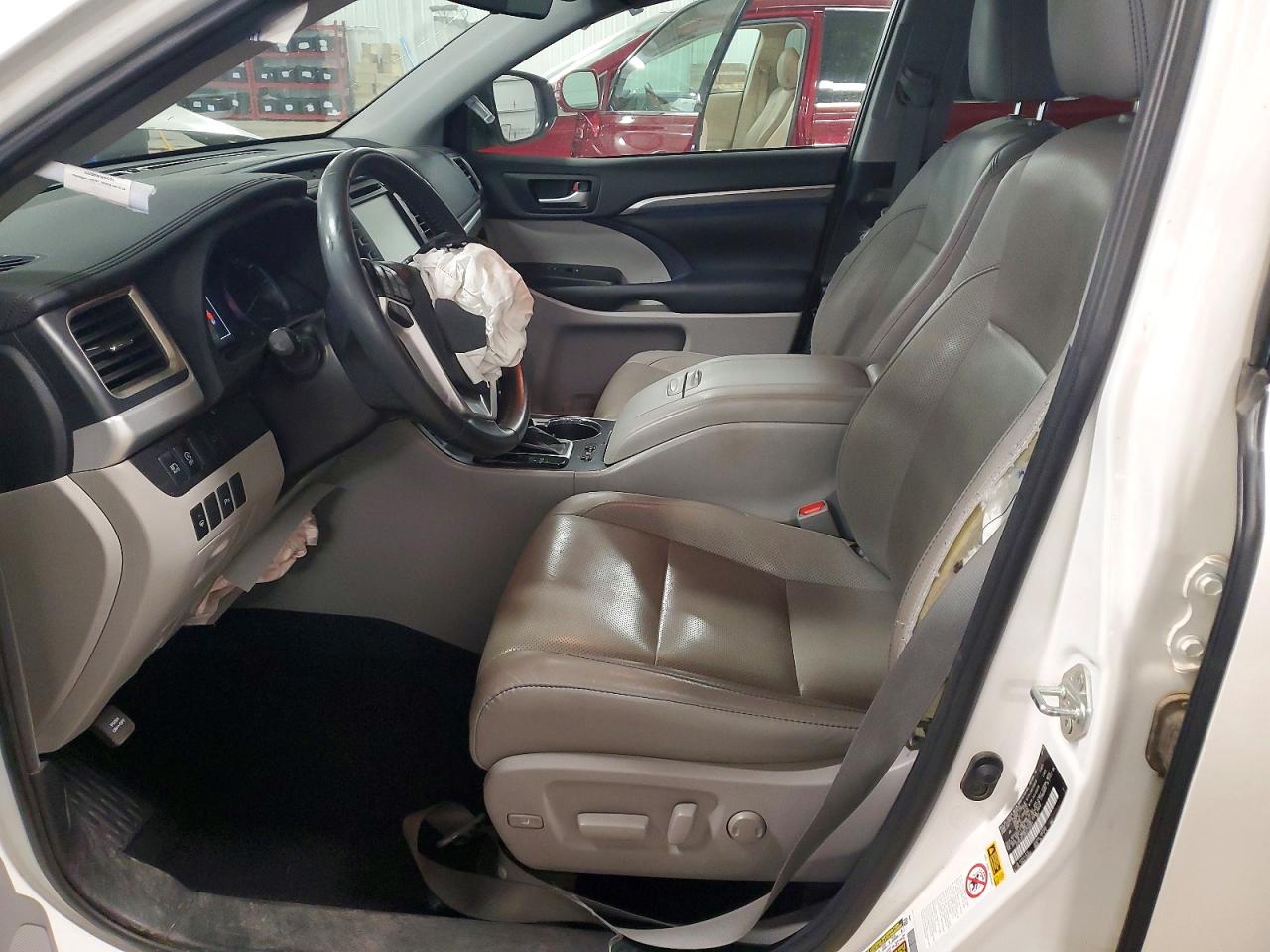 2019 TOYOTA HIGHLANDER LIMITED photo 19