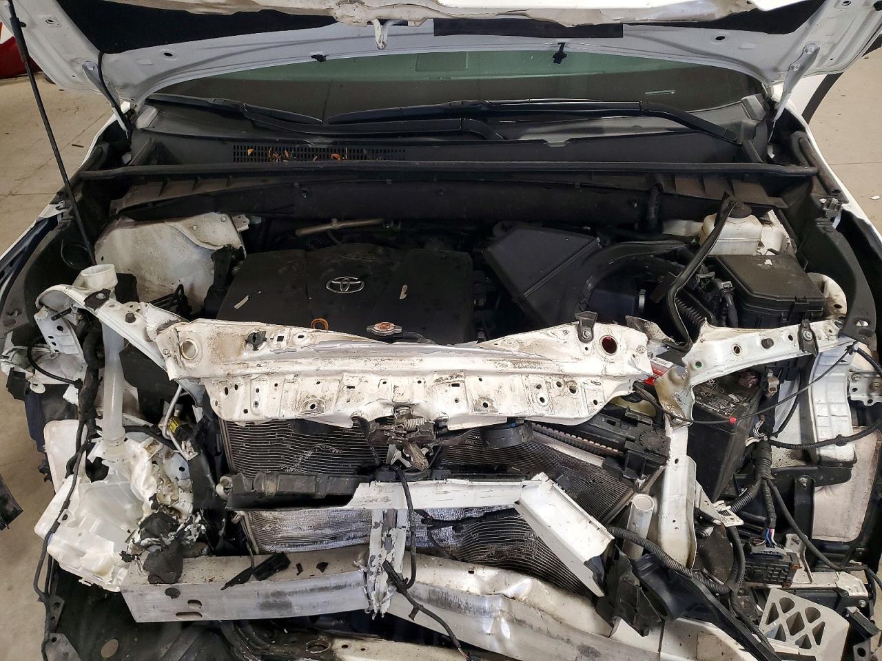 2019 TOYOTA HIGHLANDER LIMITED photo 34