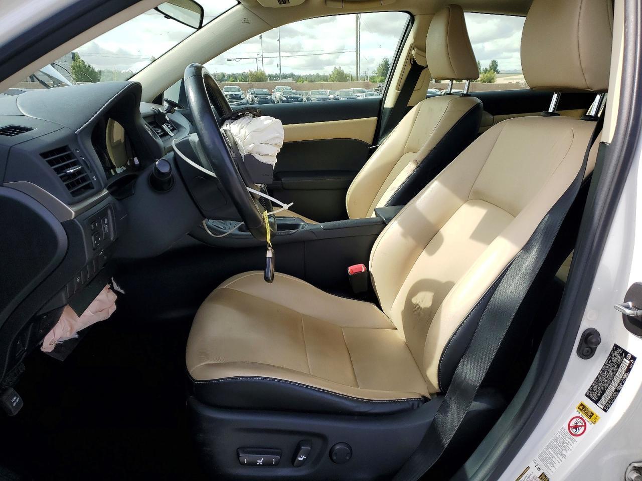 2014 LEXUS CT 200 photo 13