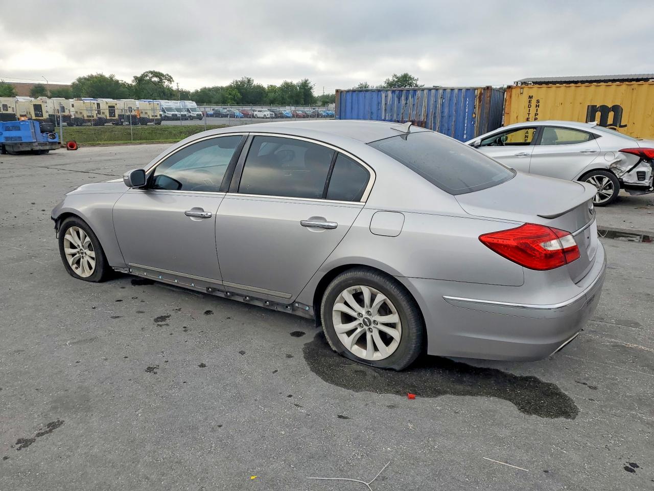 2012 HYUNDAI GENESIS 3.8L photo 4