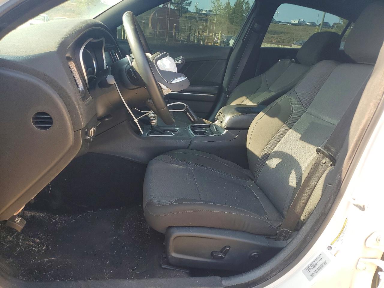 2016 DODGE CHARGER SXT photo 19