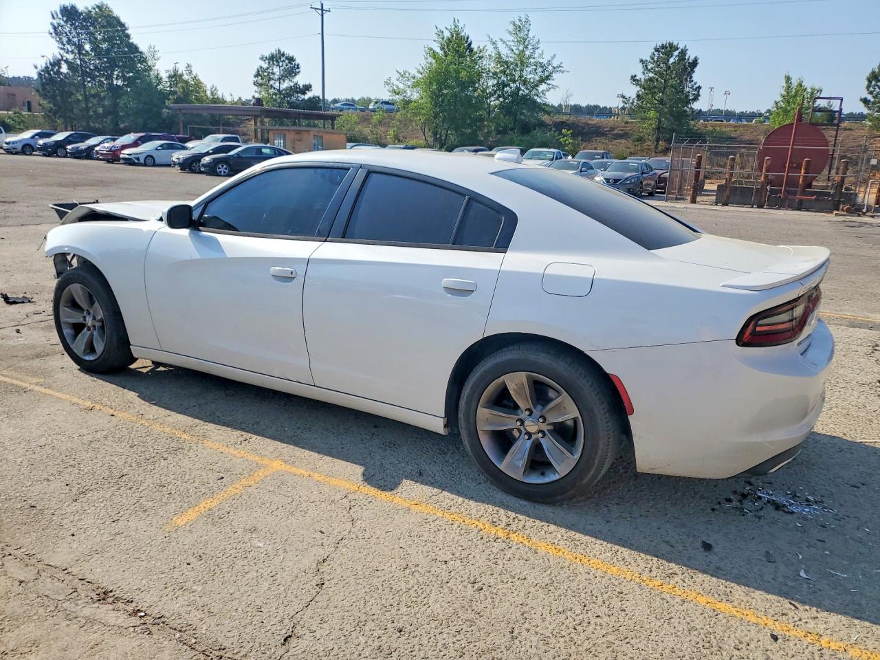 2016 DODGE CHARGER SXT photo 4