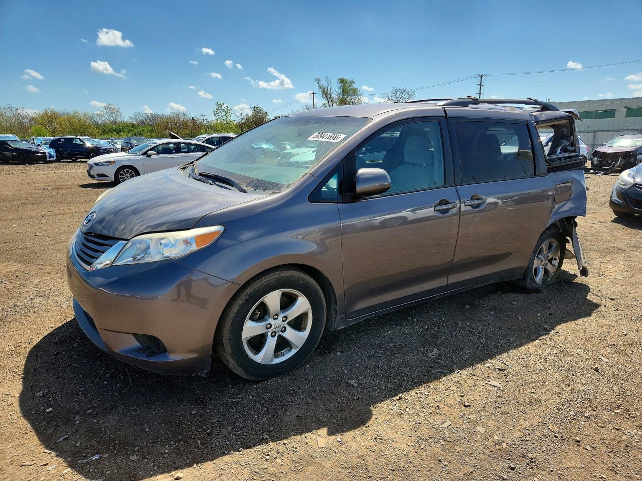 2015 TOYOTA SIENNA