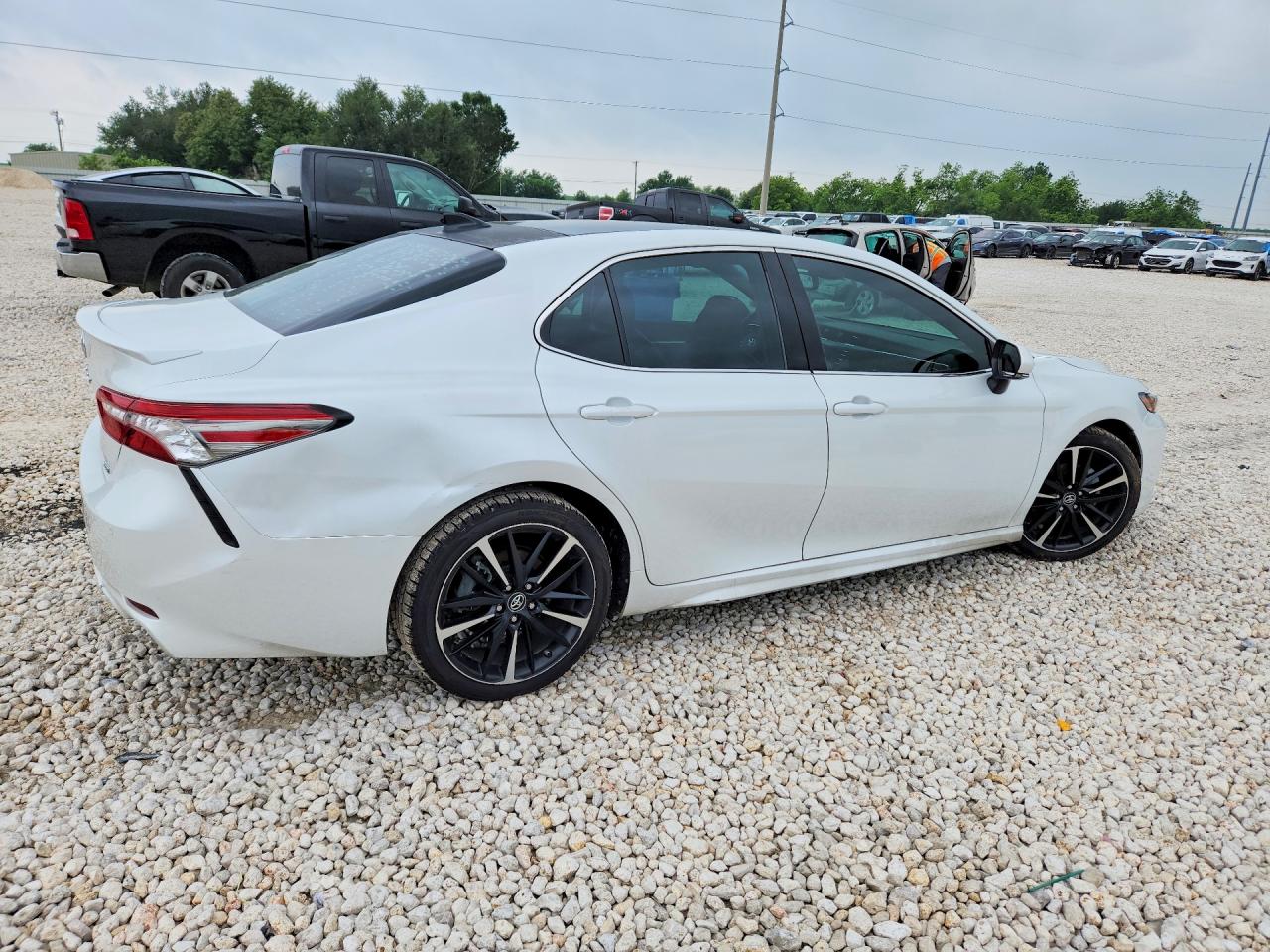 2018 TOYOTA CAMRY XSE V6 photo 5
