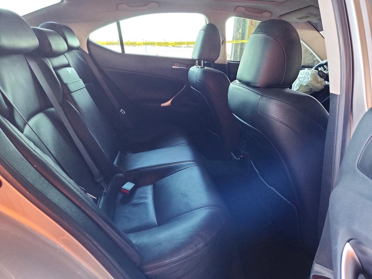 2006 LEXUS IS 250 photo 10