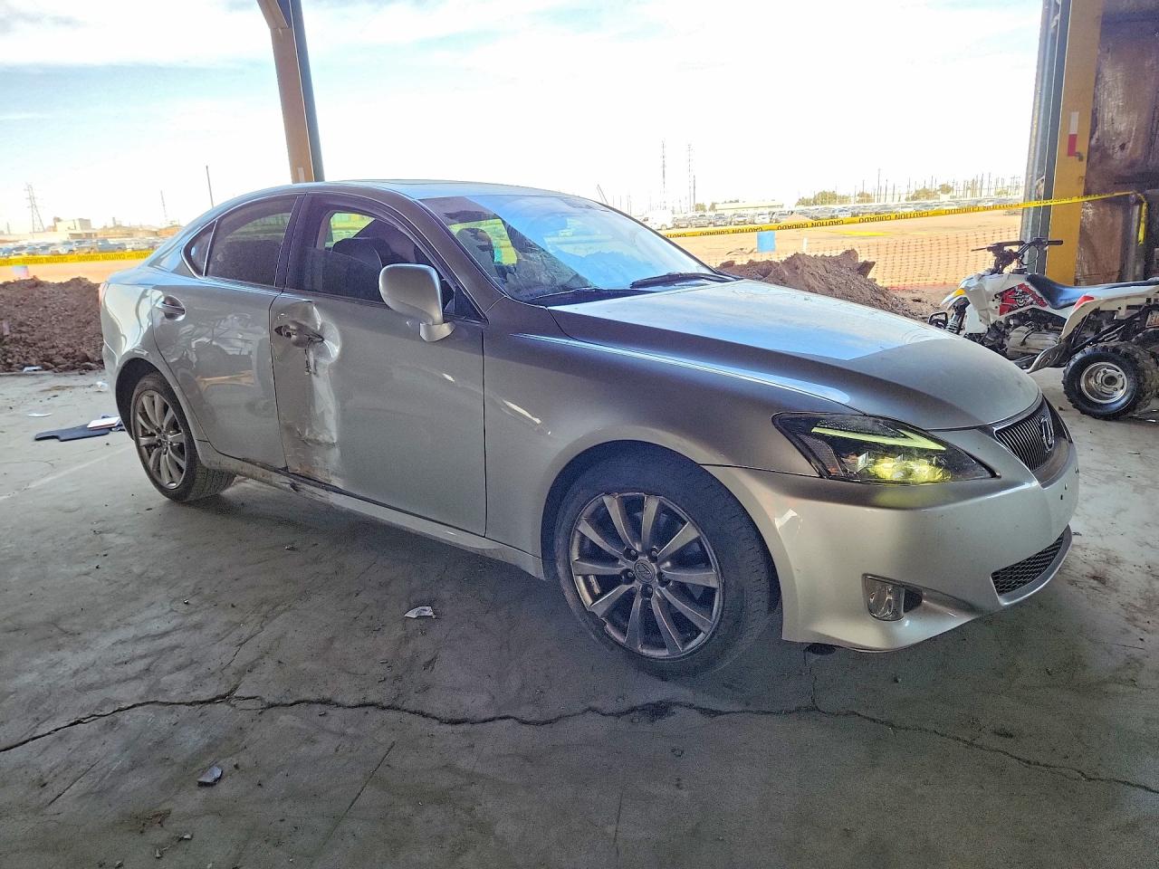2006 LEXUS IS 250 photo 4