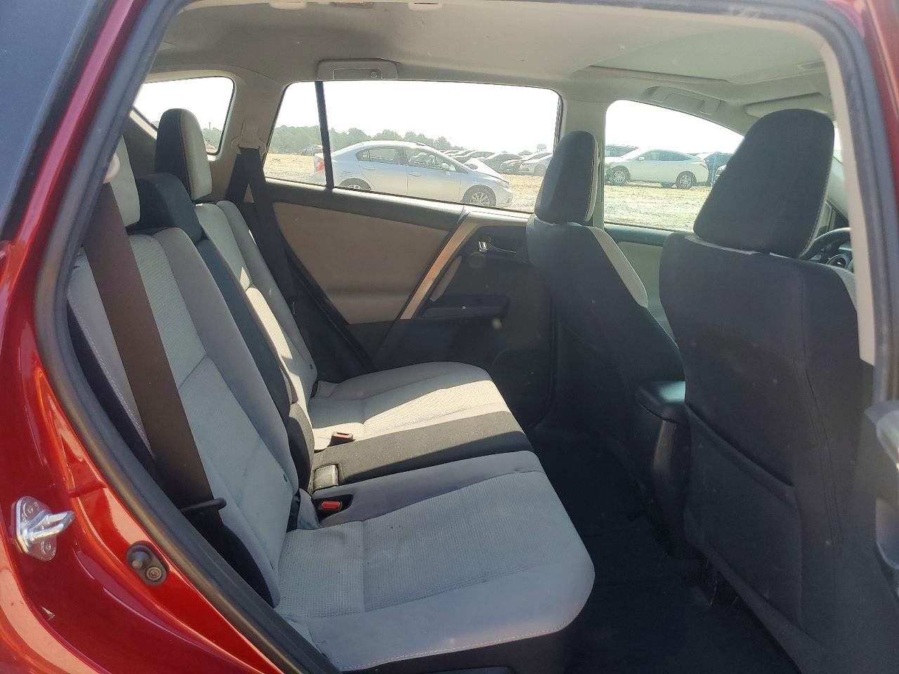 2018 TOYOTA RAV4 XLE photo 21