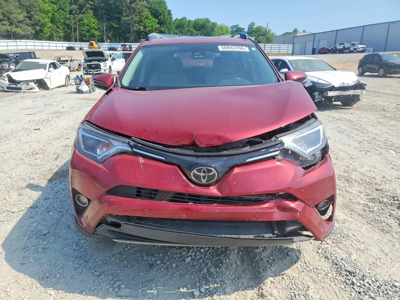 2018 TOYOTA RAV4 XLE photo 9