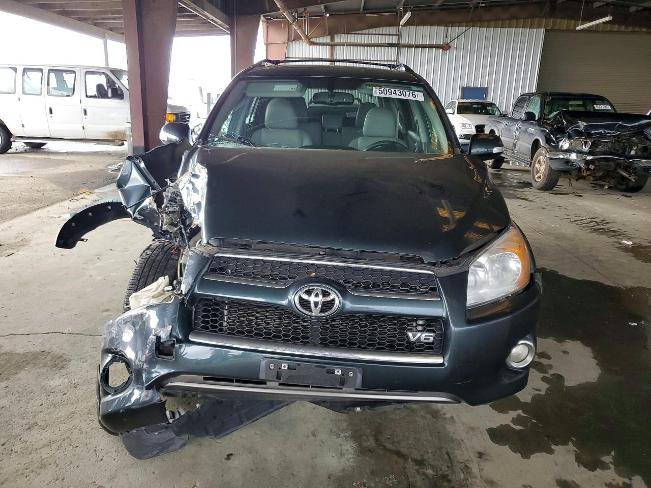2011 TOYOTA RAV4 LIMITED photo 9