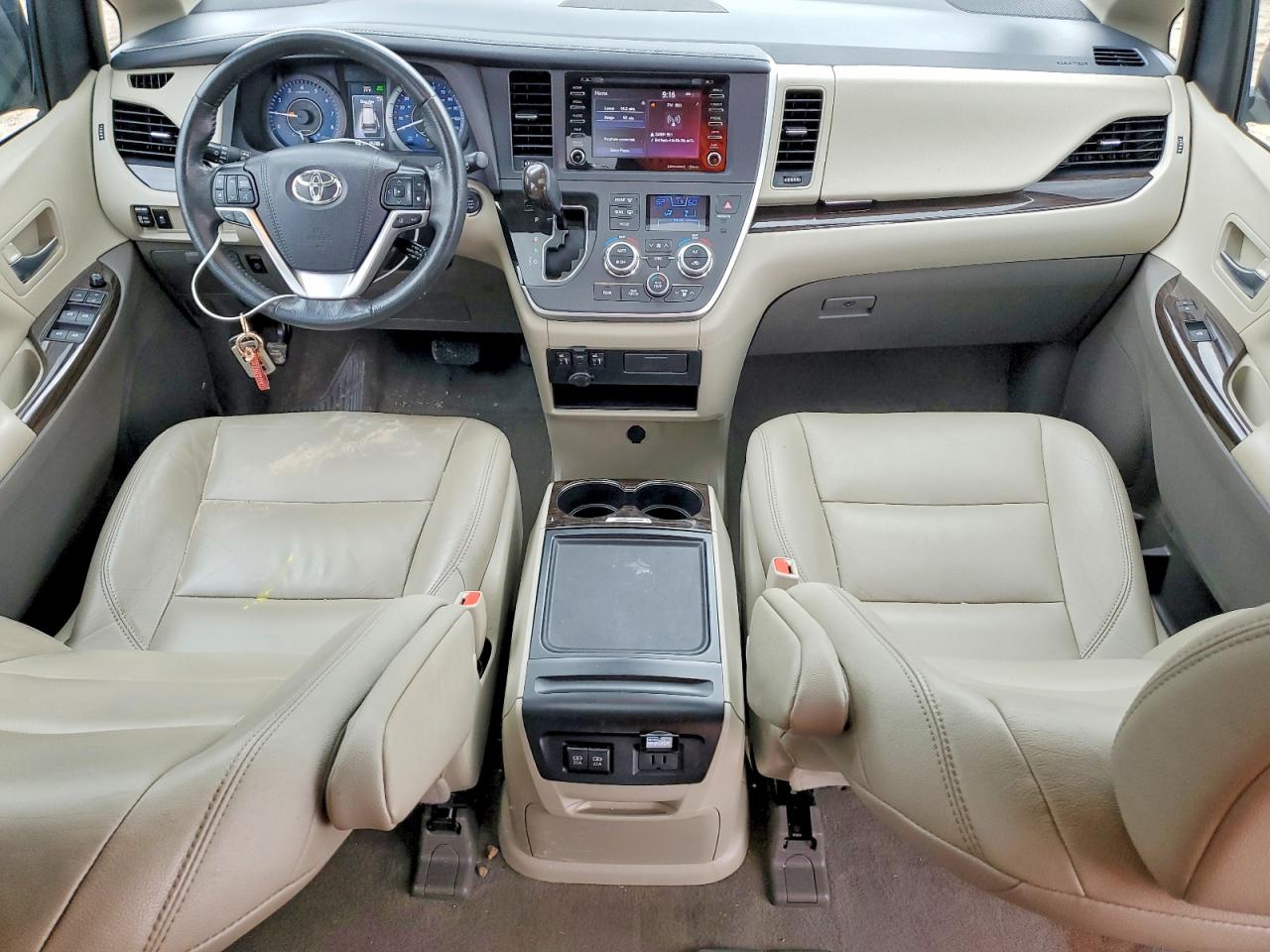 2020 TOYOTA SIENNA photo 22