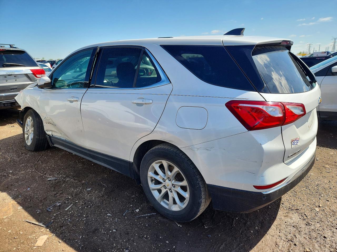 2018 CHEVROLET EQUINOX LT photo 3