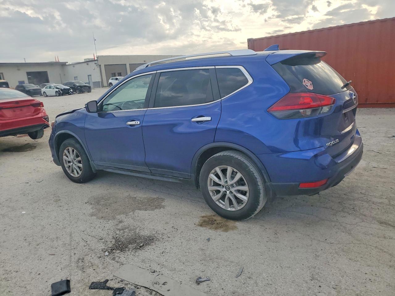2020 NISSAN ROGUE SV photo 2