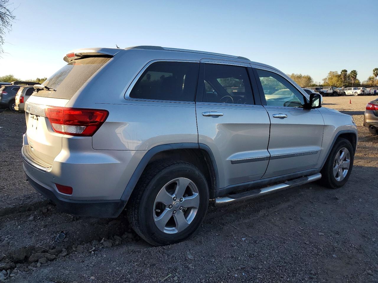 2012 JEEP GRAND CHEROKEE LIMITED photo 13