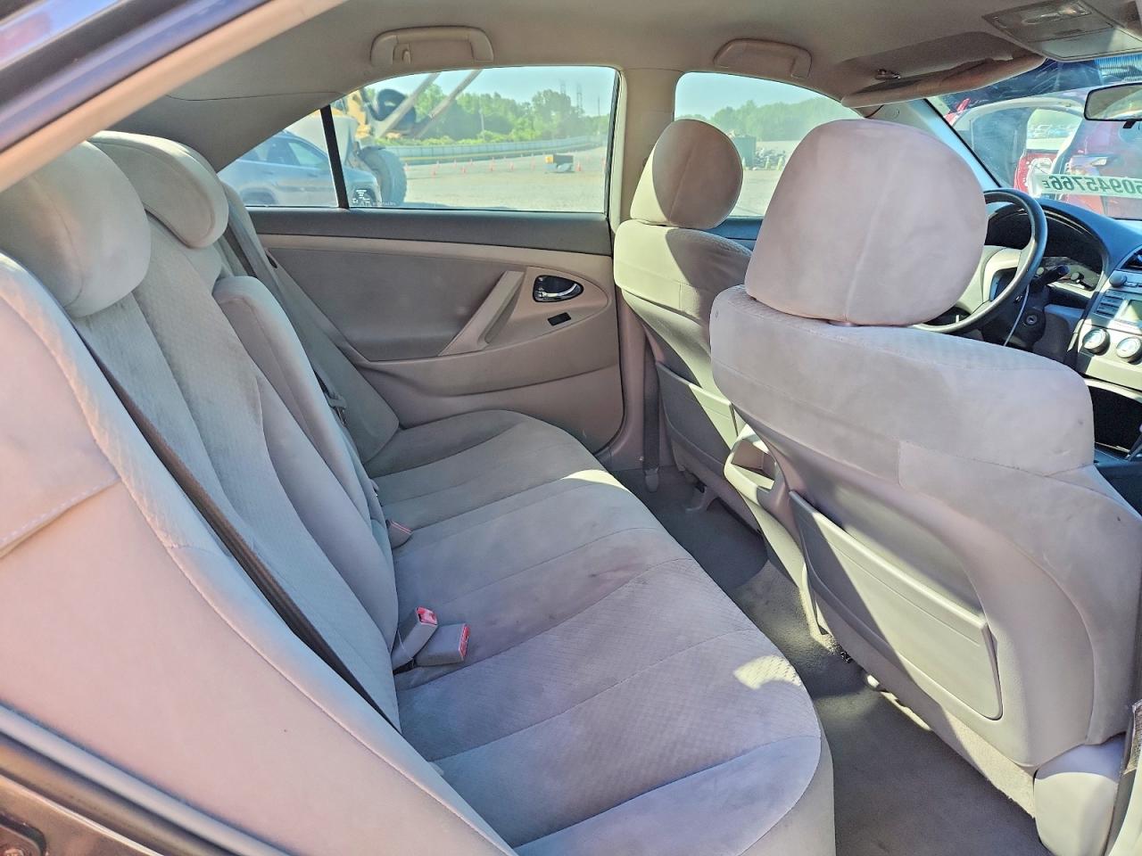 2007 TOYOTA CAMRY LE photo 19