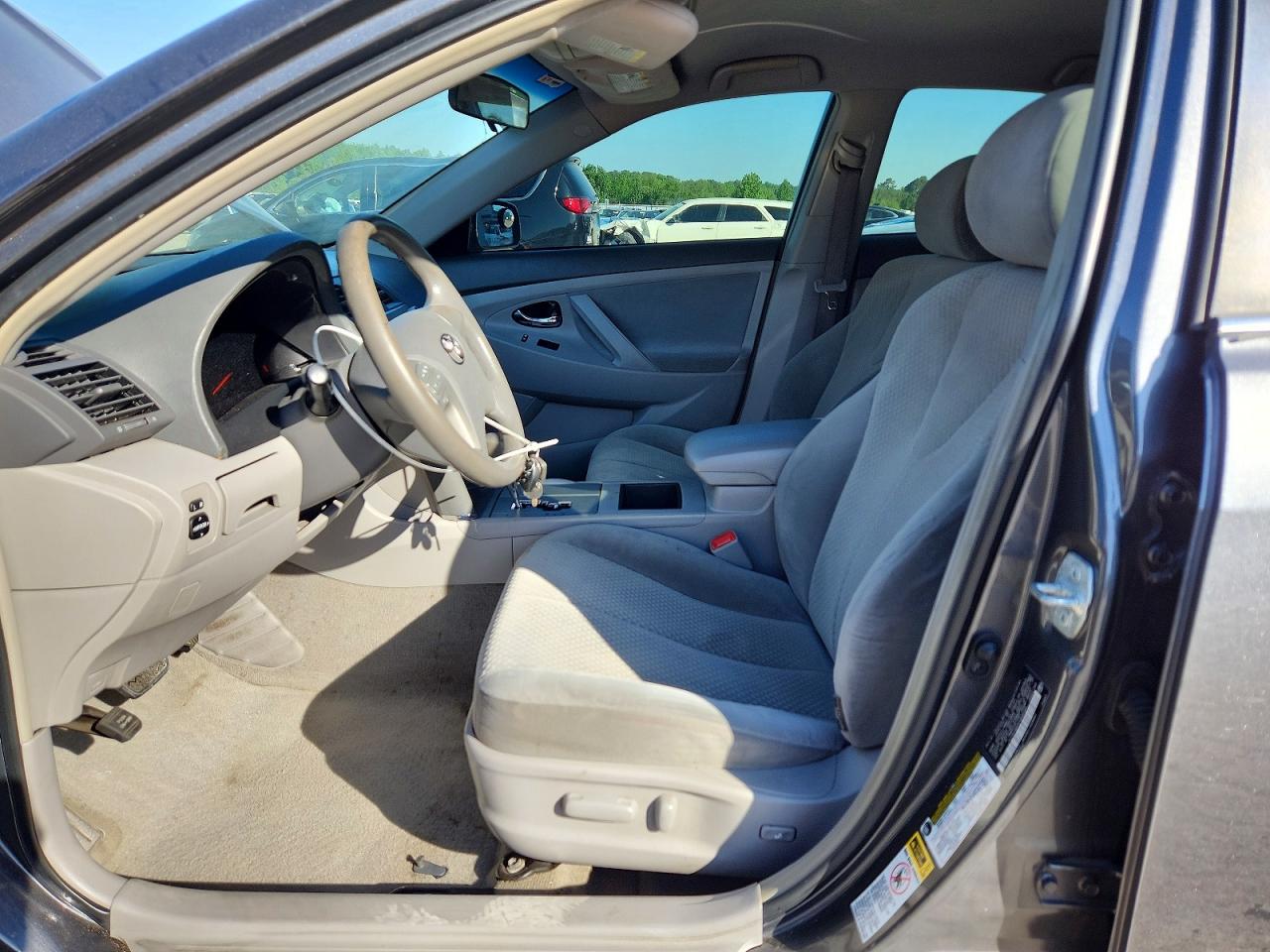 2007 TOYOTA CAMRY LE photo 13