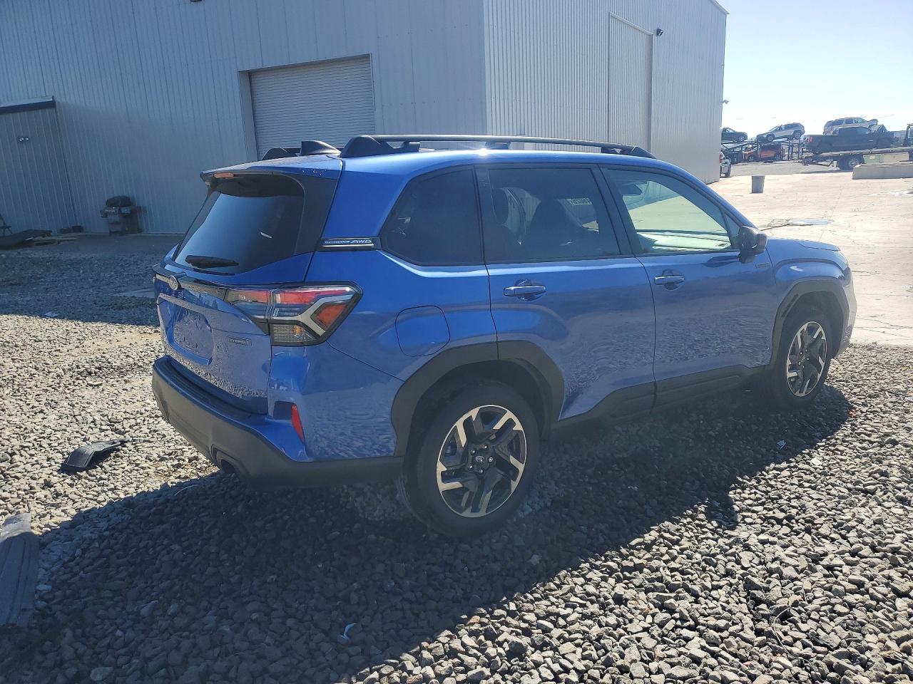 2022 SUBARU FORESTER photo 7