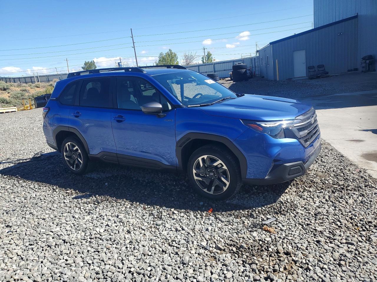 2022 SUBARU FORESTER photo 10