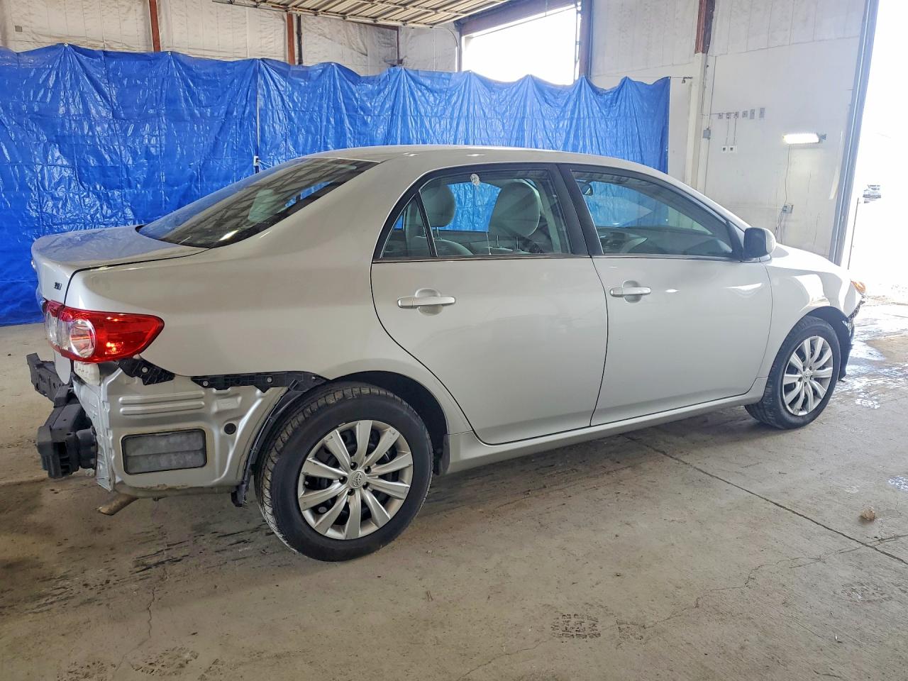 2013 TOYOTA COROLLA LE photo 5