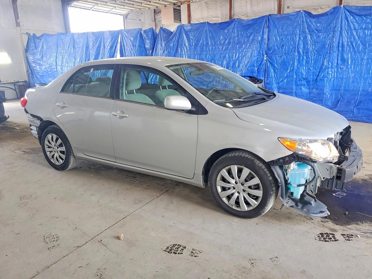 2013 TOYOTA COROLLA LE photo 7