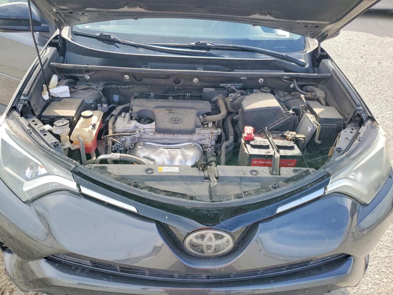 2018 TOYOTA RAV4 LE photo 21