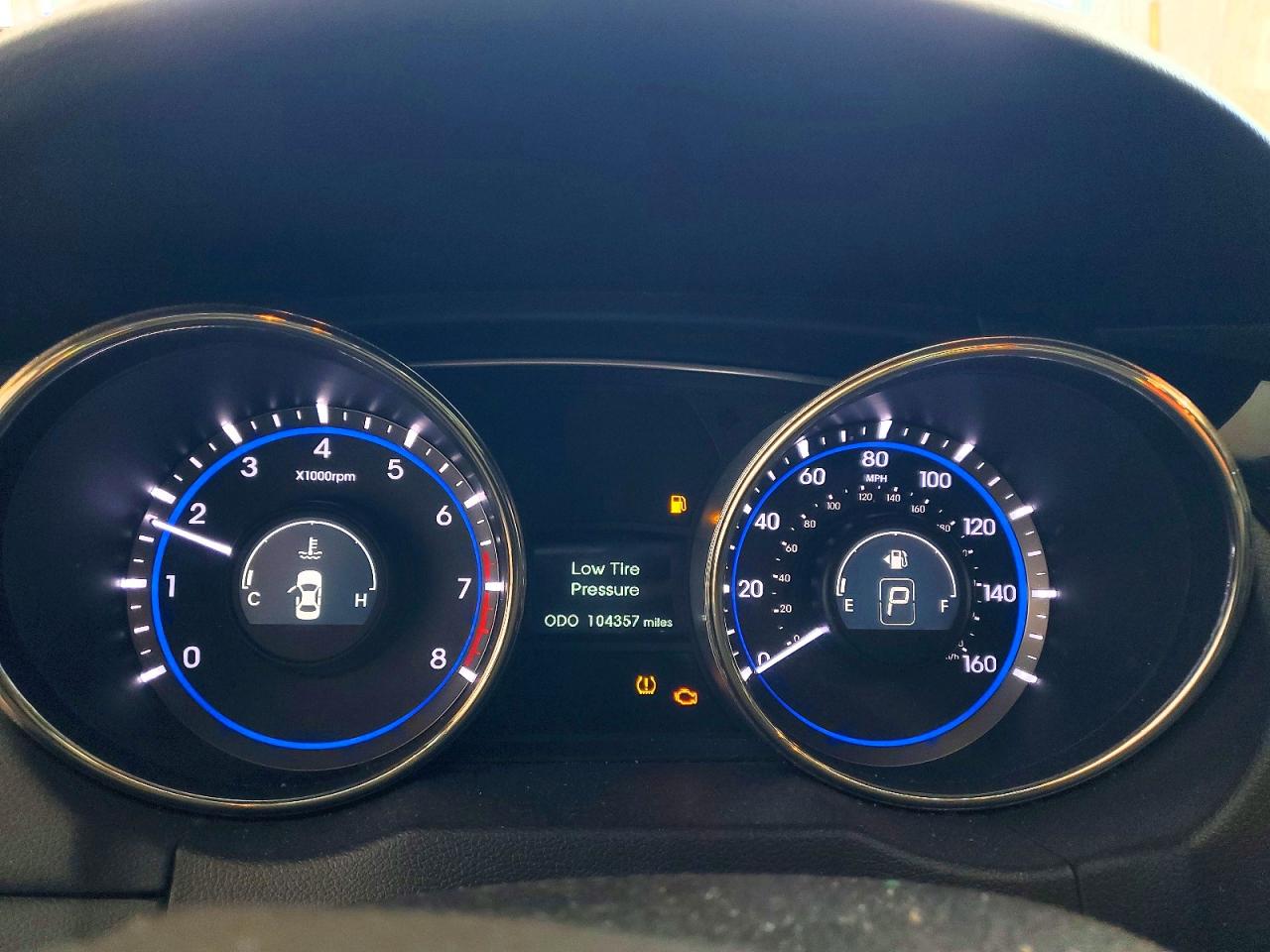 2011 HYUNDAI SONATA LIMITED 2.0T photo 17