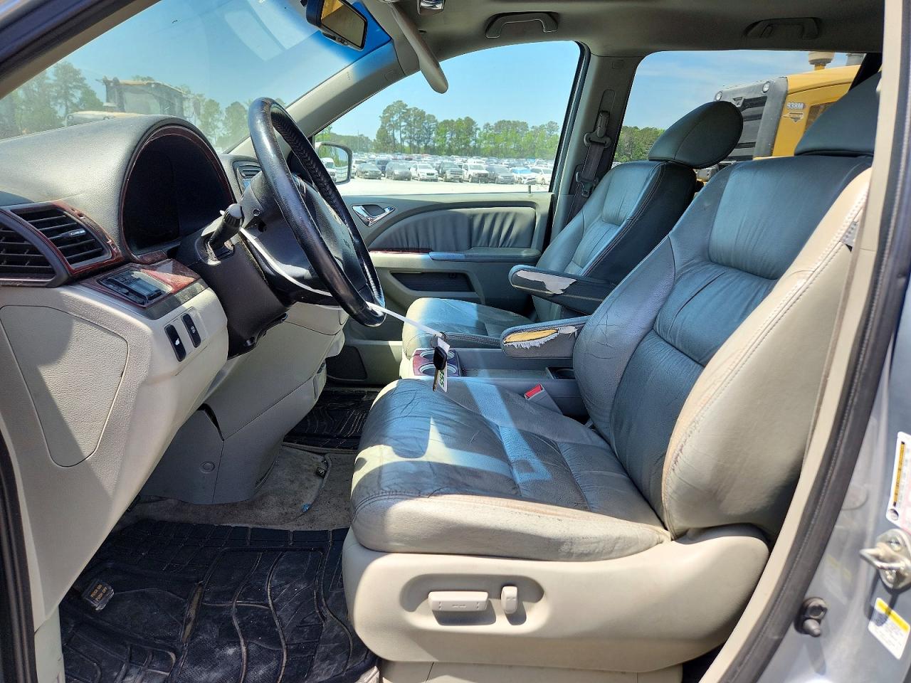 2010 HONDA ODYSSEY EXL photo 19