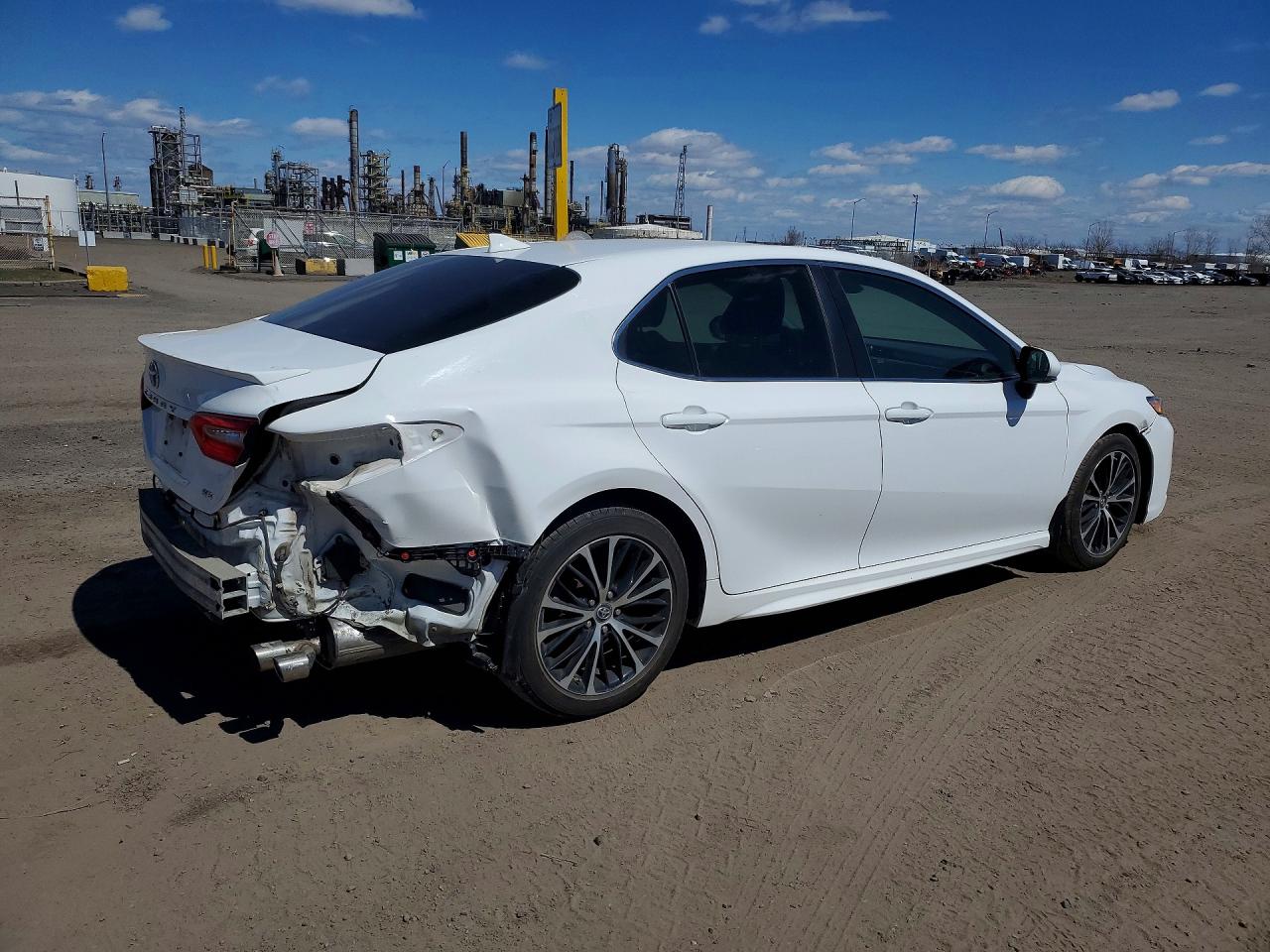 2018 TOYOTA CAMRY L photo 7
