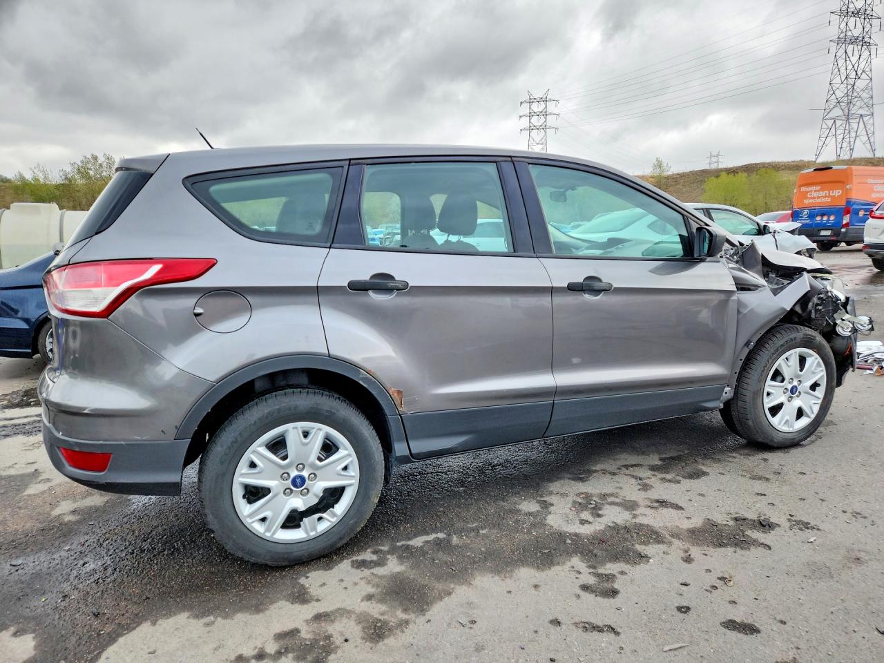 2013 FORD ESCAPE S photo 5