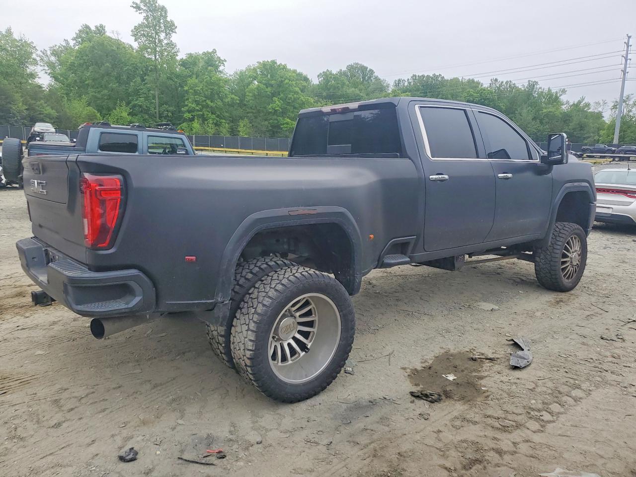 2020 GMC SIERRA K3500 DENALI photo 5