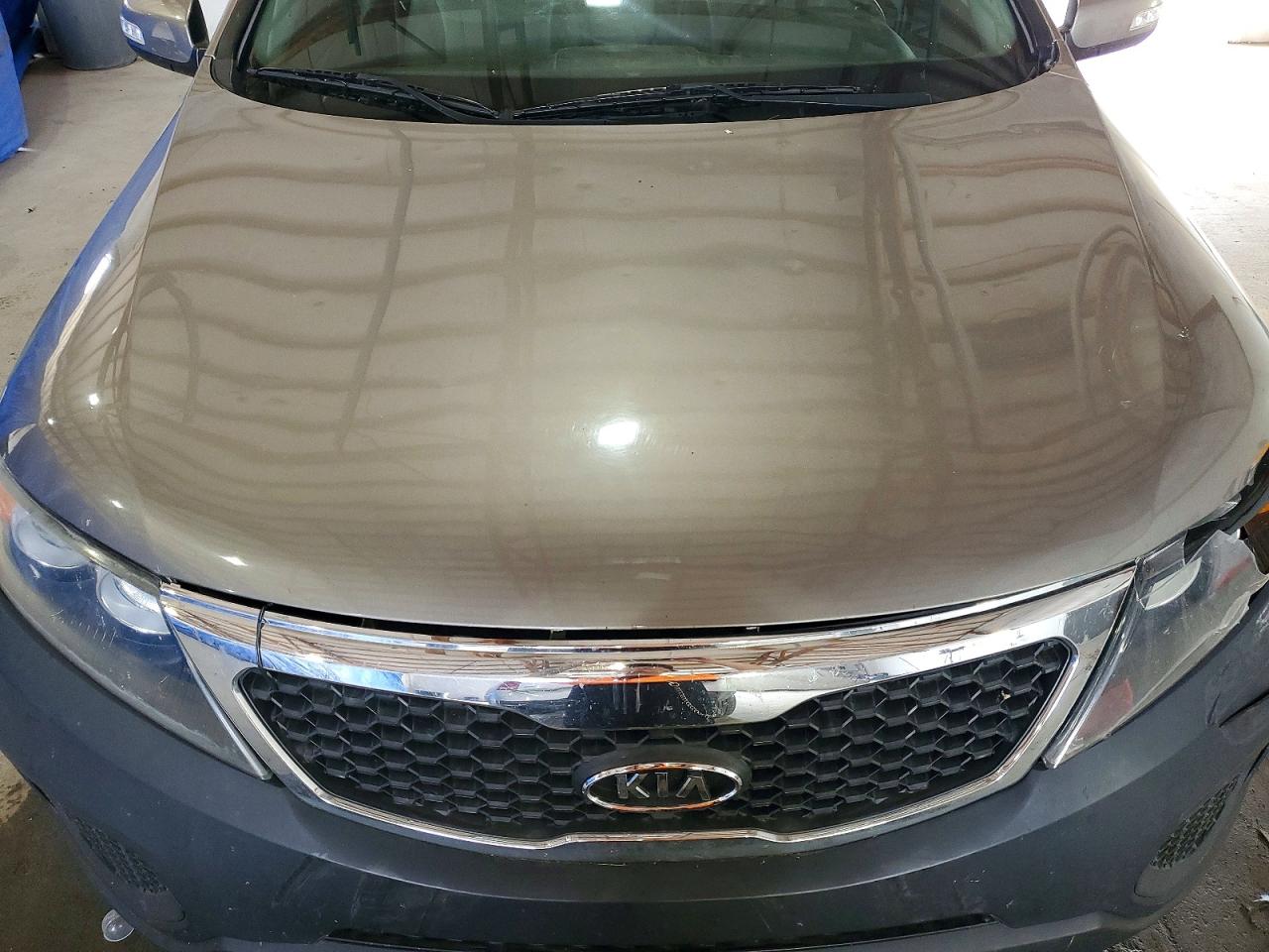 2012 KIA SORENTO LX photo 23