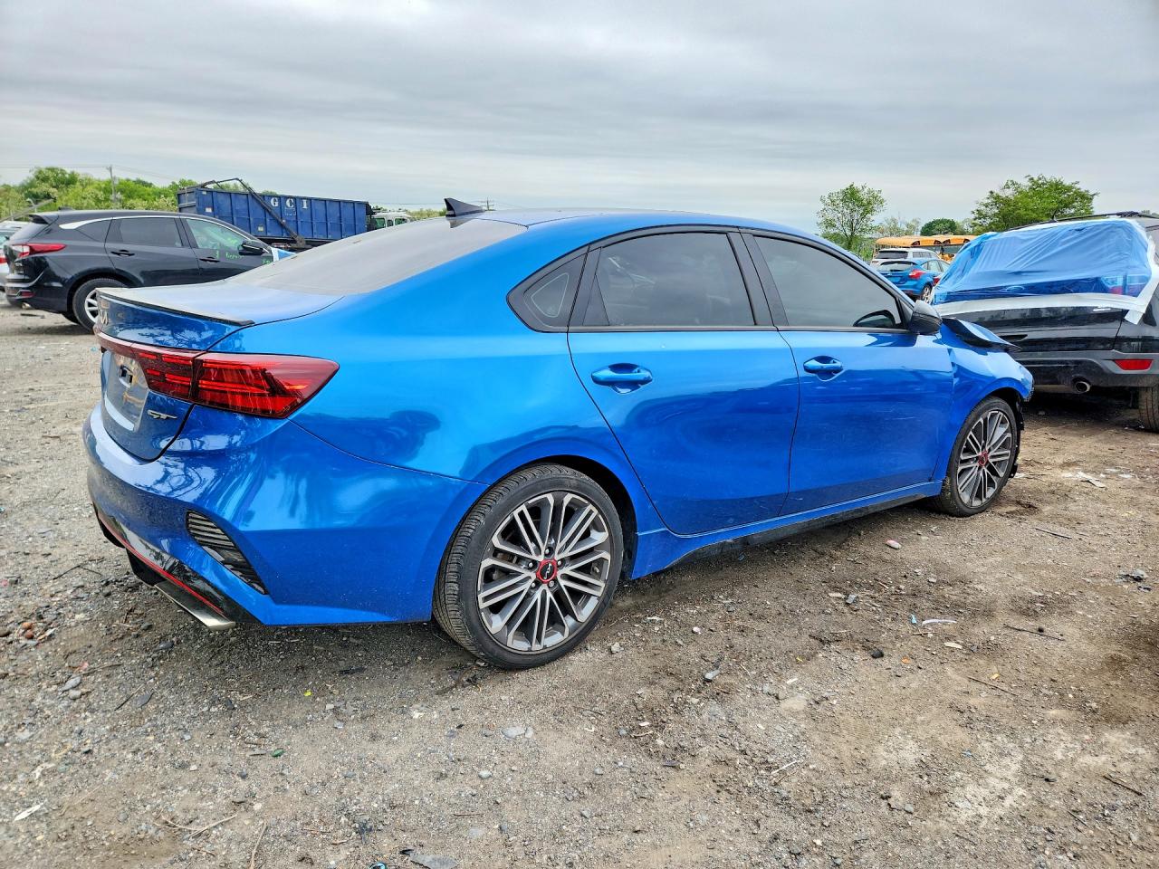 2023 KIA FORTE GT photo 7