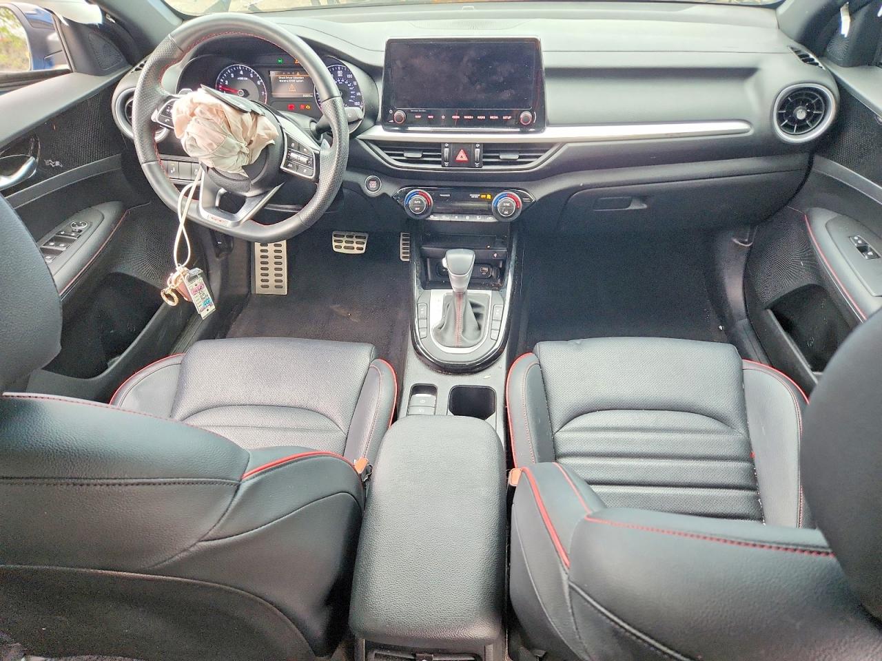 2023 KIA FORTE GT photo 22