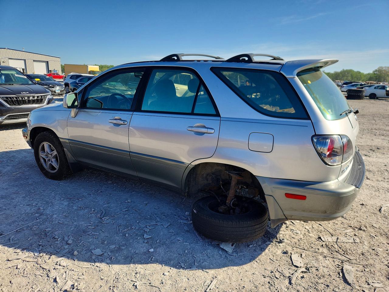 2002 LEXUS RX 300 photo 4