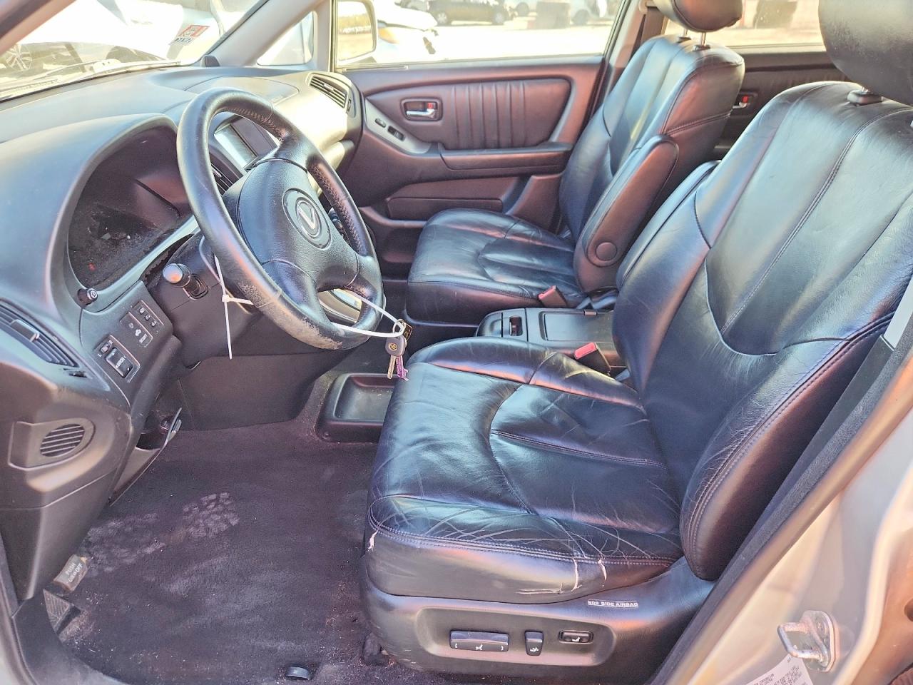 2002 LEXUS RX 300 photo 19