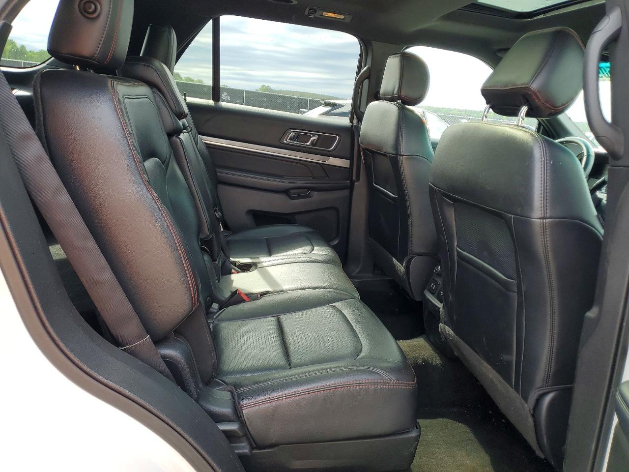2017 FORD EXPLORER SPORT photo 28