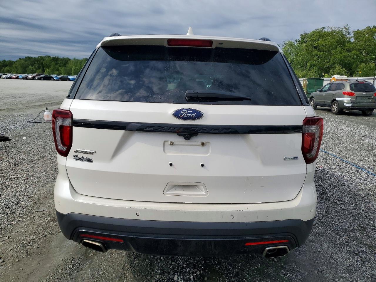 2017 FORD EXPLORER SPORT photo 16